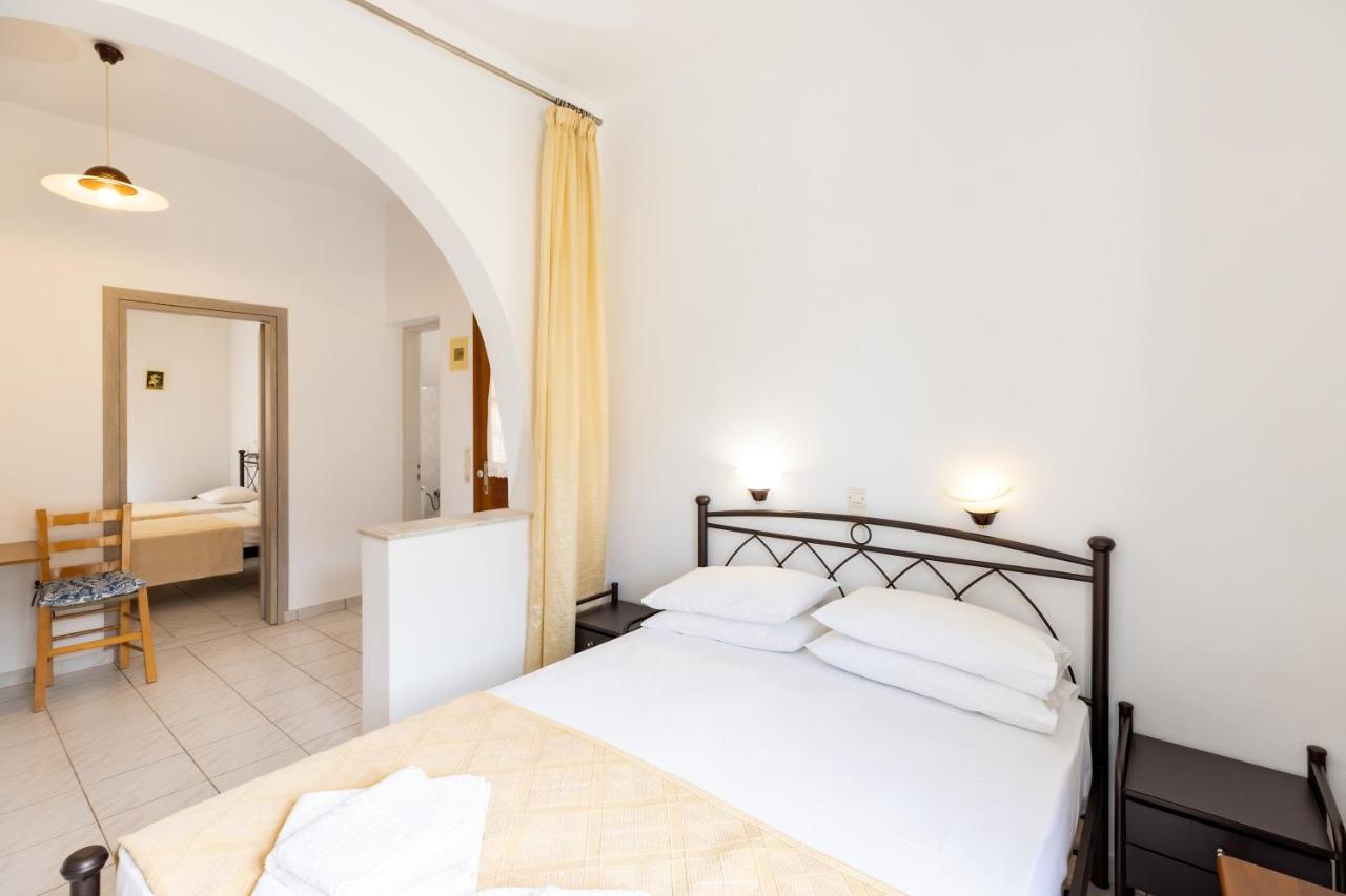 Peris Rooms Kamares  Екстериор снимка